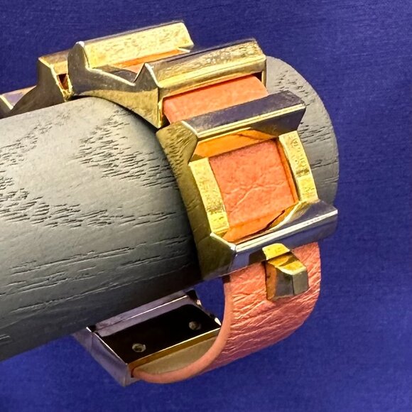 Vince Camuto “Marcel” Salmon Leather Bracelet Gold-Tone Squares Magnet Clasp. - Picture 1 of 14